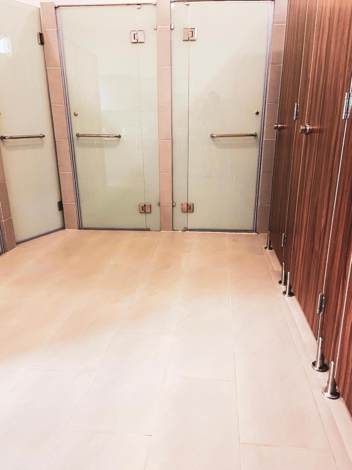 9 Hostel And Suites 胡志明市 外观 照片