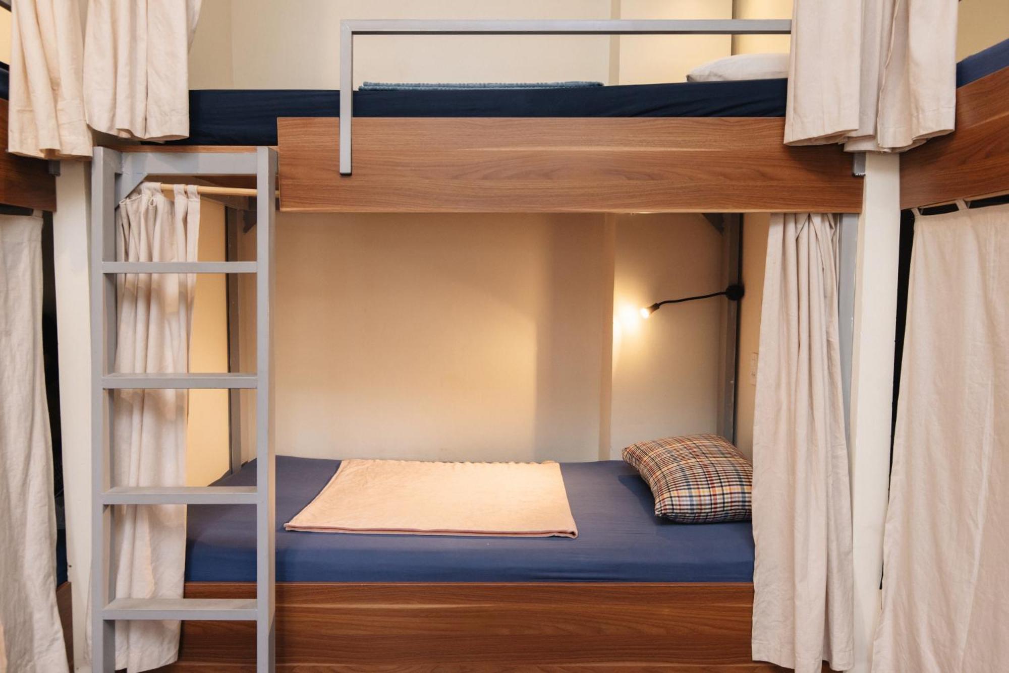 9 Hostel And Suites 胡志明市 外观 照片